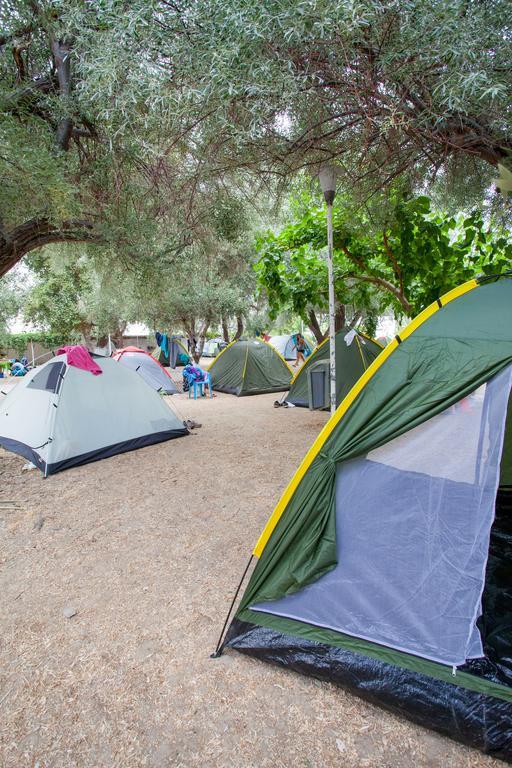 Camping Koula Parikia  Bilik gambar